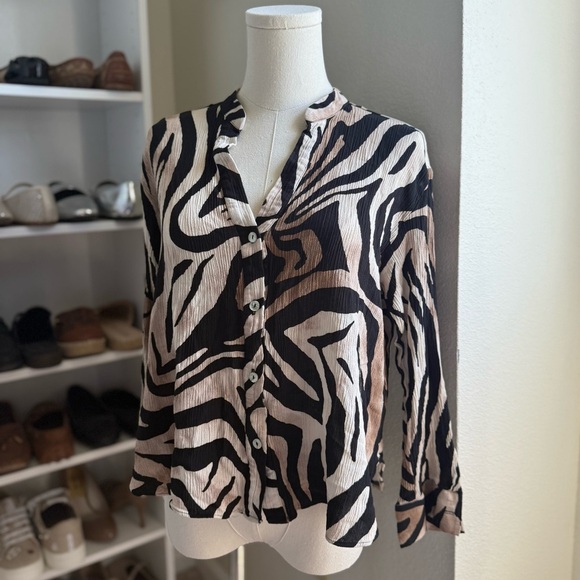 Zara Brown and Black Flowy Animal Print Button Up Long Sleeve Shirt Size Medium - Picture 9 of 13